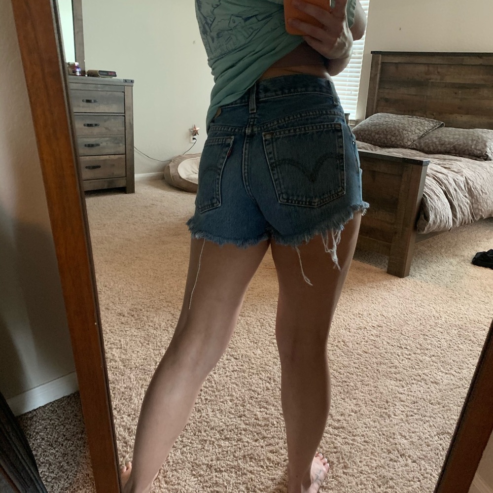 Distressed 501 cut offs